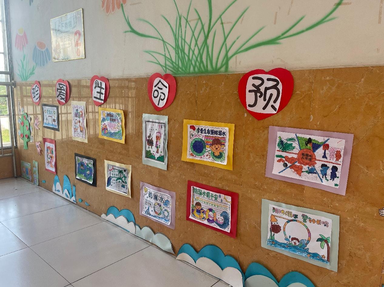 萬塘鄉(xiāng)白馬田幼兒園 開展防溺水安全主題環(huán)境創(chuàng)設(shè)評(píng)比
