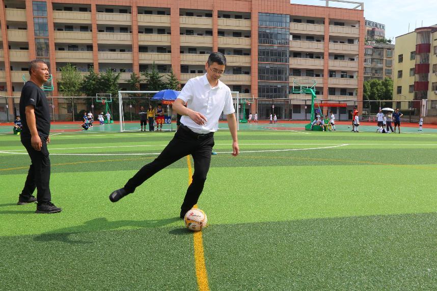 邵東市首屆小學生男子足球聯(lián)賽開賽，邵東校園足球邁向新的里程碑