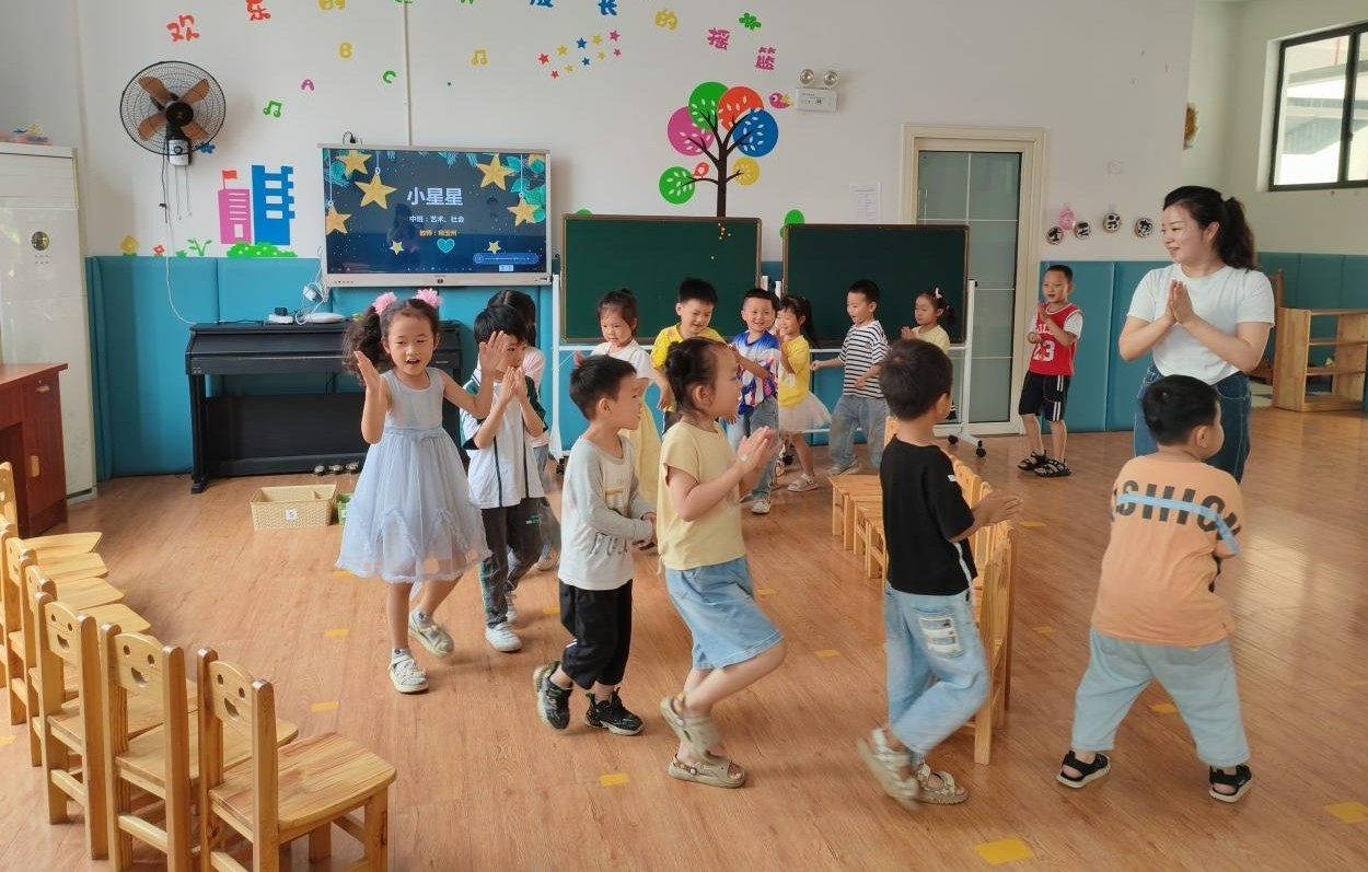 溫暖同行· 共享成長(zhǎng)