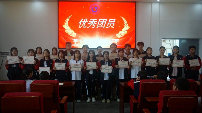 表彰優(yōu)秀，榜樣引領(lǐng)